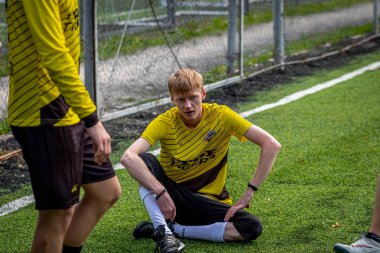 Moskova, Rusya - 24 Ağustos 2019: Oyunda futbolcular. Moskova Amatör Ligi.