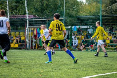 Moskova, Rusya - 24 Ağustos 2019: Oyunda futbolcular. Moskova Amatör Ligi.