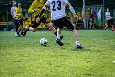 Moskova, Rusya - 24 Ağustos 2019: Oyunda futbolcular. Moskova Amatör Ligi.