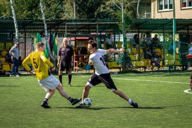 Moskova, Rusya - 24 Ağustos 2019: Oyunda futbolcular. Moskova Amatör Ligi.