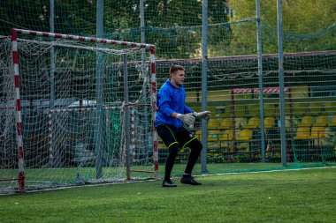 Moskova, Rusya - 24 Ağustos 2019: Oyunda futbolcular. Moskova Amatör Ligi.