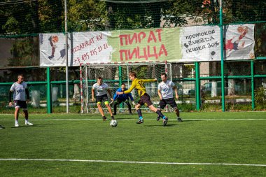 Moskova, Rusya - 24 Ağustos 2019: Oyunda futbolcular. Moskova Amatör Ligi.