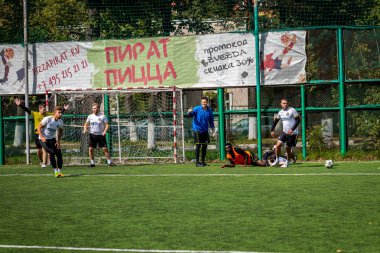 Moskova, Rusya - 24 Ağustos 2019: Oyunda futbolcular. Moskova Amatör Ligi.