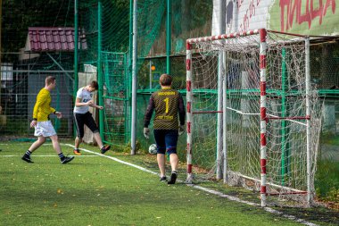 Moskova, Rusya - 24 Ağustos 2019: Oyunda futbolcular. Moskova Amatör Ligi.