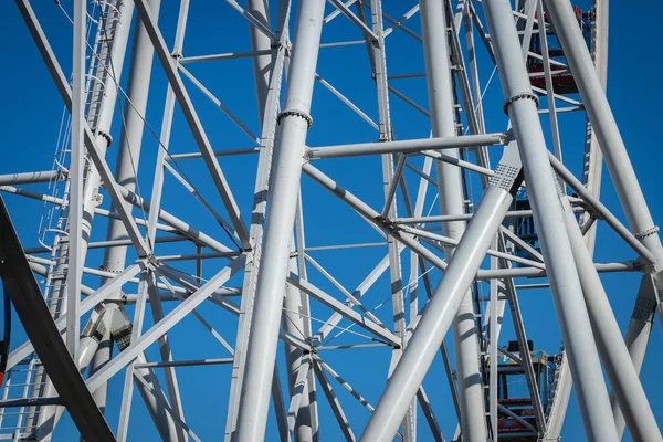 Ferris Wheel Over Blue Sky. — Stock Photo, Image