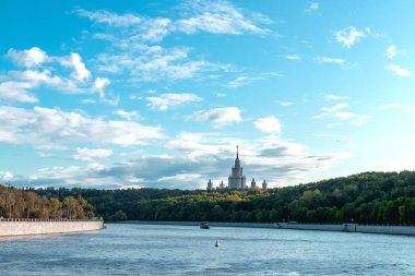 Moskova, Rusya - 14 Eylül 2019: Cityscape, Moskova nehri manzarası.