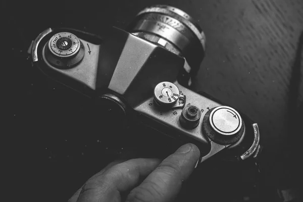 Old vintage retro camera. Photography equipment. — 스톡 사진