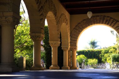Stanford'da uzun koridor