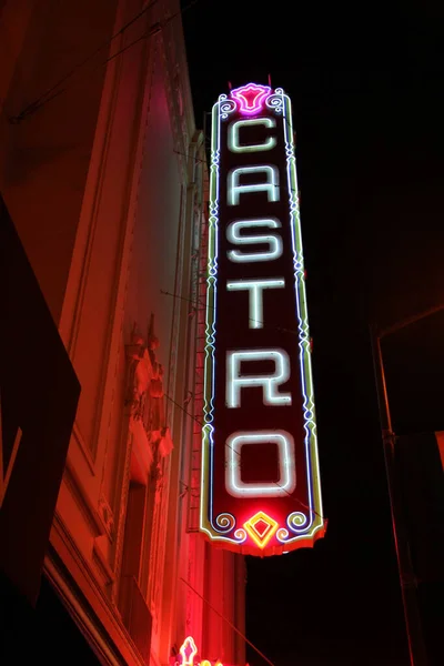 San Francisco Castro teatro Gay distrito ciudad escena en crepúsculo — Foto de Stock