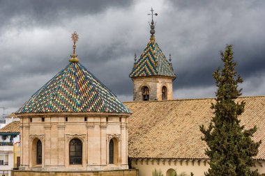 Lucena, Cordoba kilisesinin kuleleri