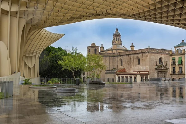 Sevilla Nın Ana Meydanından Enkarnasyon Kilisesi — Stok fotoğraf