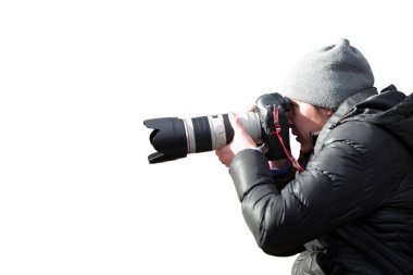 Fotoğrafçı profesyonel kamera ve lens beyaz arka plan üzerinde