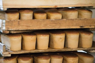 Palet Satılık ekmek. Palet Satılık ekmek. Depodaki ekmek