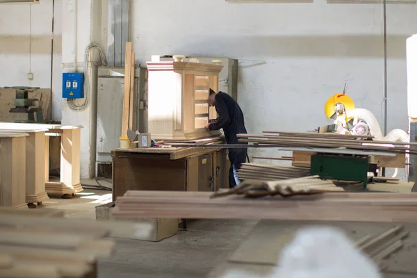 Belarus City Gomel April 2018 Furniture Factory Workers Make Furniture — Stock Photo, Image