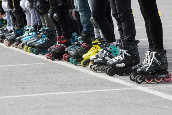 Beine Rollschuhen — Stockfoto