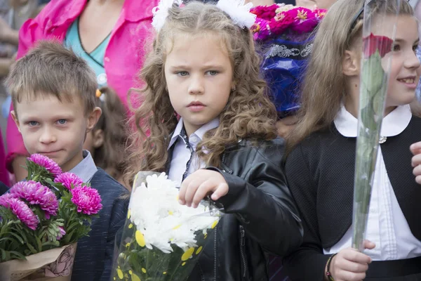 Vitryssland Gomel September 2018 Semestern Började Skolan Klasskamrater Skolan — Stockfoto