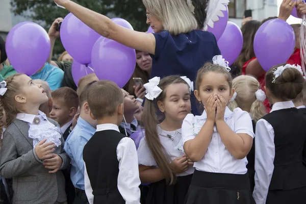 Vitryssland Gomel September 2018 Semestern Började Skolan Flicka Skolflicka Går — Stockfoto