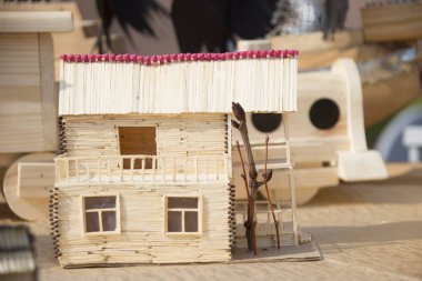 Kibritten yapılmış ev