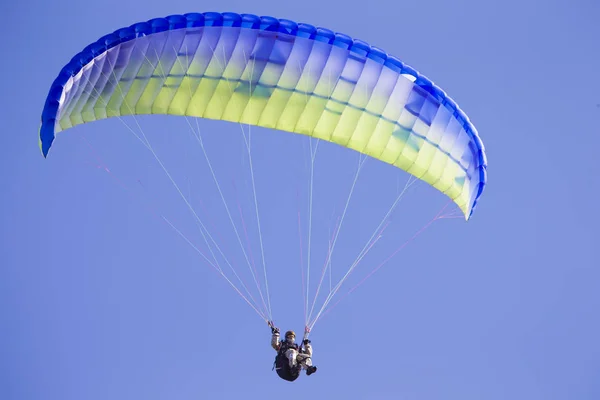 Bielorrússia Cidade Gomel Outubro 2018 Performances Parapente Parapente Voa Céu — Fotografia de Stock