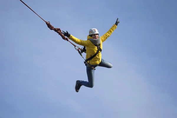 Belarus Gomel Março 2019 Saltando Ponte Para Rope Ropejumping Dangerous — Fotografia de Stock