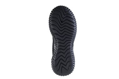 Beyaz arka planda siyah taban spor ayakkabılar.