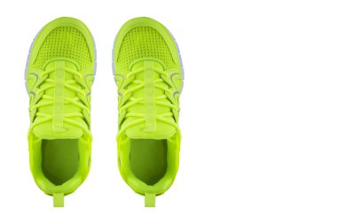 Spor ayakkabılar parlak yeşil... Beyaz arka plan üst vi spor ayakkabı