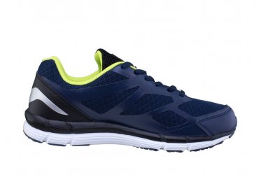 Spor ayakkabılar siyah yeşil. Spor ayakkabı yan beyaz bir arka plan görünümü