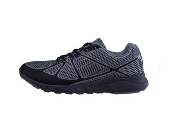 Spor ayakkabılar siyah ve gri. Beyaz arka planda spor ayakkabılar