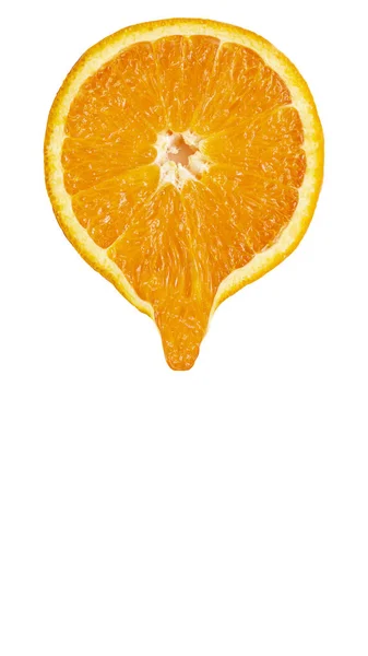Vertikale Orangenscheibe Mit Einem Tropfen — Stockfoto