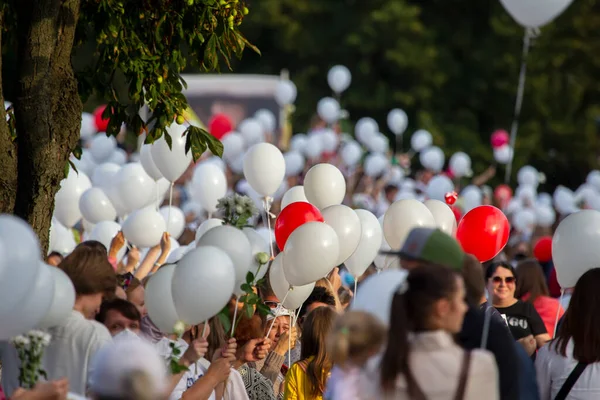 Manifestantes pacíficos na Bielorrússia. — Fotografia de Stock