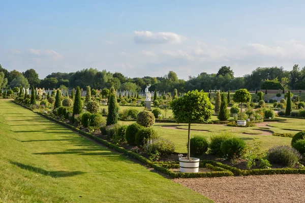Hampton Court Palace Cihla Anglie Trávník Veřejný Park Londýn Velká — Stock fotografie