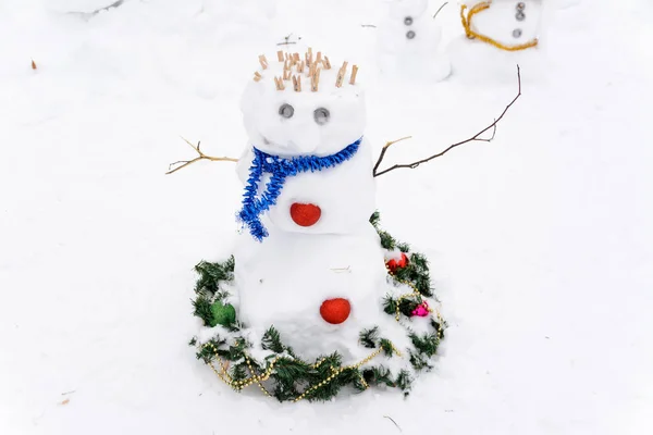 Snowwoman Short Hairstyle Snowman Standing Background White Snowdrifts Winter Landscape — Stock Photo, Image