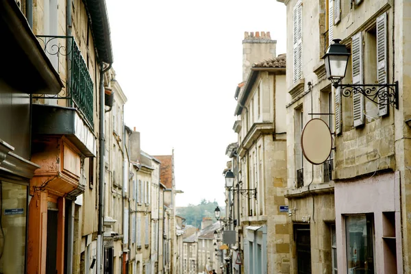 Vista Pitoresca Rua Velha Francesa Cidade Poitiers — Fotografia de Stock