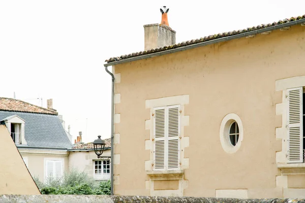 Vista Pitoresca Rua Velha Francesa Cidade Poitiers — Fotografia de Stock