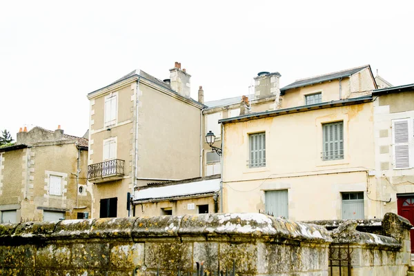 Vista Pitoresca Rua Velha Francesa Cidade Poitiers — Fotografia de Stock