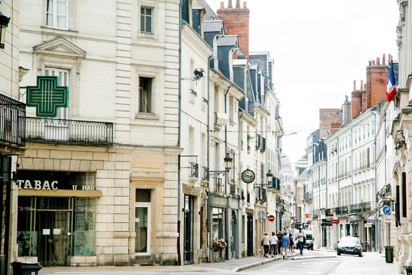 Tours Francia Agosto 2018 Turisti Che Camminano Strada Con Edifici — Foto Stock