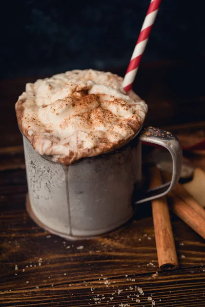 Chocolat Chaud Crème Fouettée Cannelle Biscuits Concept Boisson Réconfortante Pour — Photo