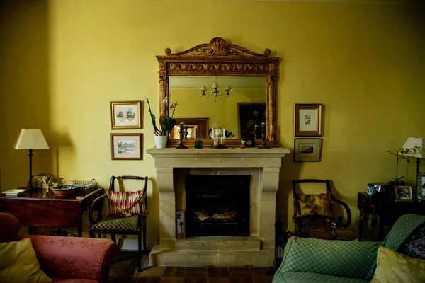 Poitiers France August 2018 Living Room Interior Vintage French Style — стоковое фото