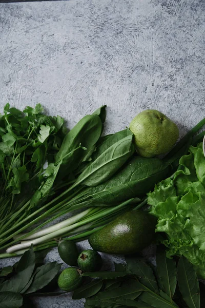 Frutas Frescas Con Verduras Verduras Sobre Fondo Texturizado Concreto Concepto — Foto de Stock