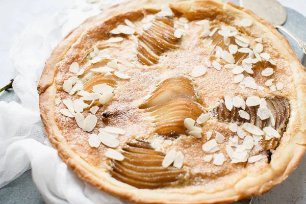 Tårta Med Inkokt Päron Och Mandel Frangipane — Stockfoto