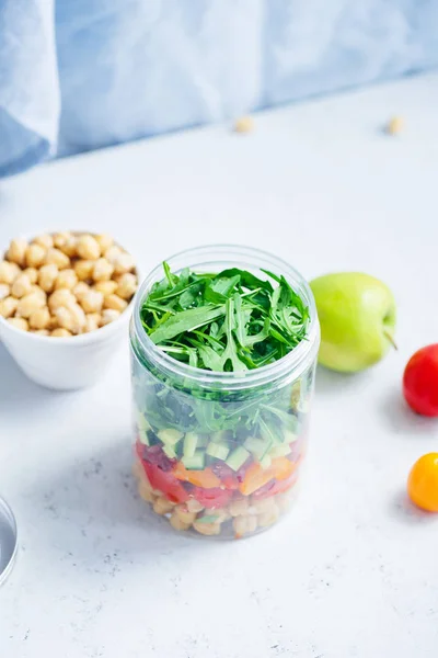 Healthy Salad Chickpeas Arugula Pieces Vegetables Jar Take Away Easy — Stock Photo, Image