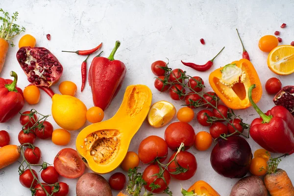 Verduras Colores Dispuestos Sobre Fondo Blanco Concepto Nutrición Vegana — Foto de Stock