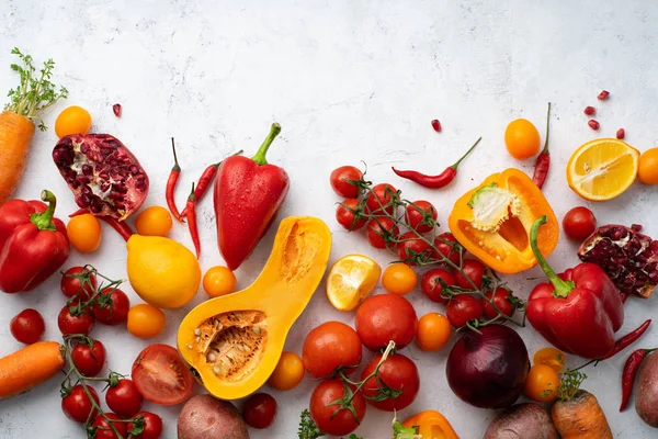 Verduras Colores Dispuestos Sobre Fondo Blanco Concepto Nutrición Vegana — Foto de Stock