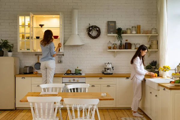 Two Young Beautiful Women Cooking Breakfast Kitchen — Stock Photo, Image