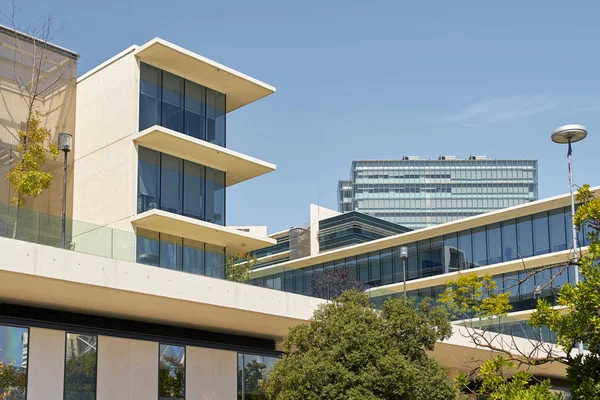 Vista Urbana Dos Edifícios Contemporâneos Dia Ensolarado Lisboa Portugal — Fotografia de Stock