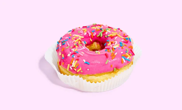 Zoete Geglazuurde Roze Donut Kleurrijke Achtergrond — Stockfoto