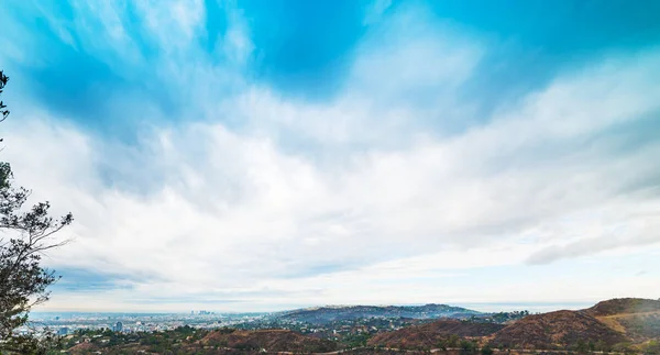 Los Angeles Üzerinde Bulutlu Gökyüzü Güney Kaliforniya Abd — Stok fotoğraf