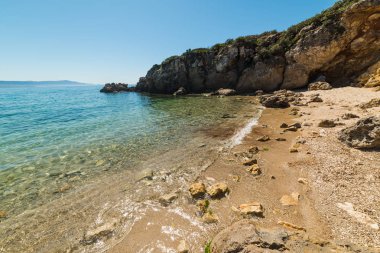 Alghero sahil kum ve kaya. Sardunya, İtalya