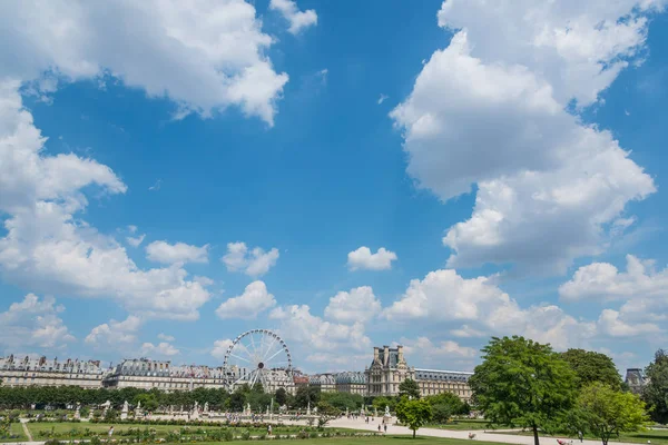 Rueda Fortuna Jardín Tuileries Bajo Cielo Nublado París Francia —  Fotos de Stock