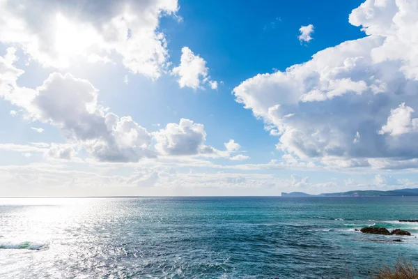 Nuages Doux Sur Capo Caccia Sardaigne Italie — Photo